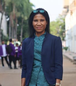  Yane Henderina Keluanan, M.Pd.K